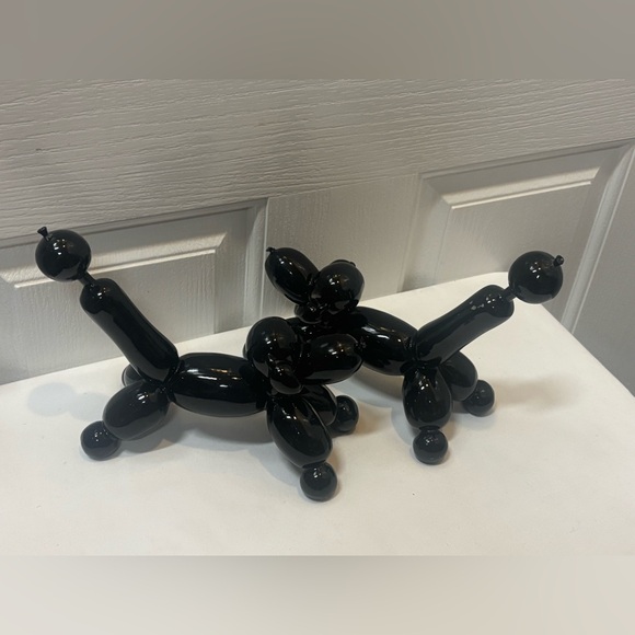 A pair of 2 Black Balloon Dog Sculptures - Picture 3 of 8